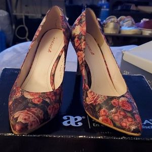 Andrea floral heels
